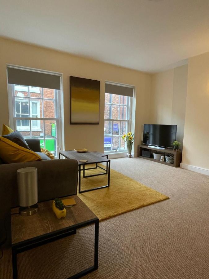 Flat 1 Chestergate *